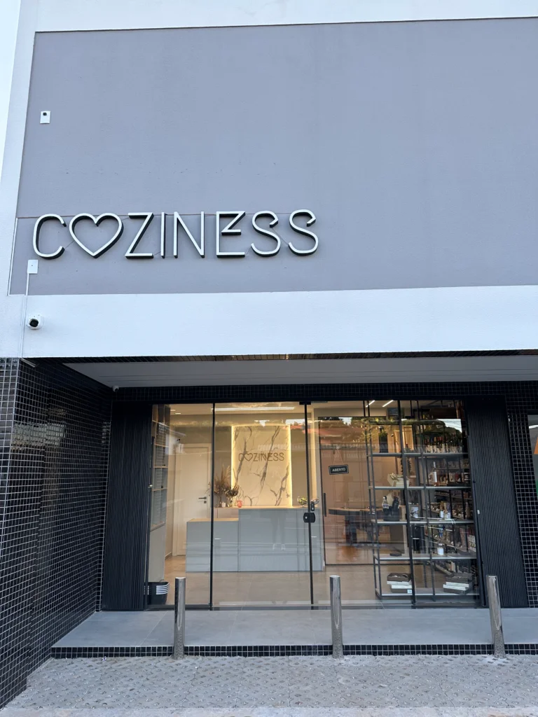 Fachada da Coziness em São José